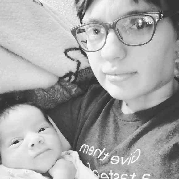 Meet your Posher, Tawnee - Picture 1 of 1